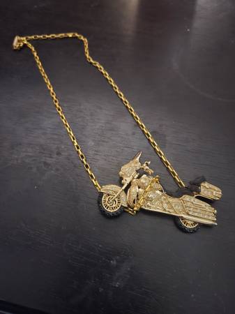 Harley Davidson Street Glide Gold Bling Necklaces 1