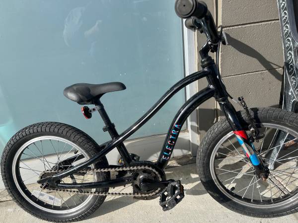 Small Electra Kids Bike 1