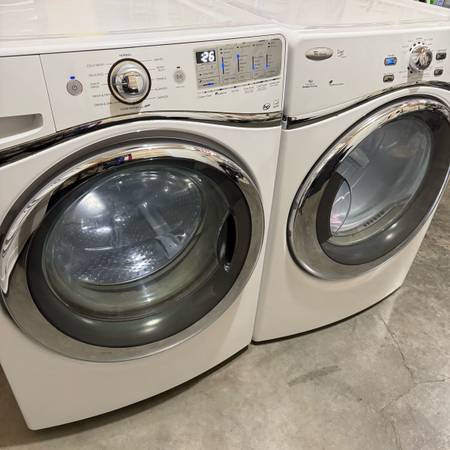 Free Delivery Electric Whirlpool Washer & Dryer Set 1
