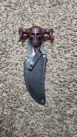 United Skull Dagger 1