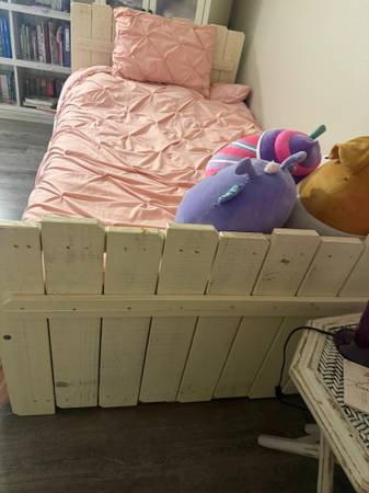 Twin Bed 1