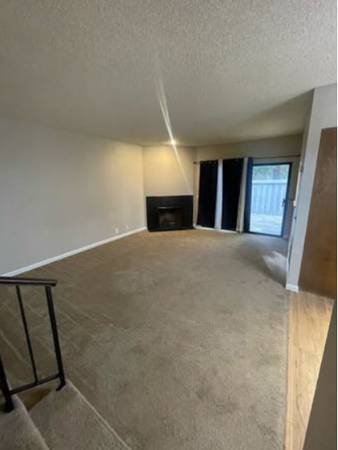 $1,600 / 2br - Beautiful open floor plan a must see! (Citrus Heights)63961468091522121