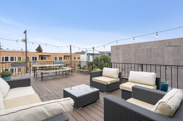 $7,400 / 3br - 2200ft2 - Hermoso departamento renovado de 3 habitaciones con gran terraza soleada (barrio Mission)63622958379649121