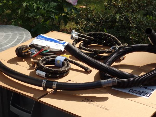 Washer Dryer Dishwasher hookups 1