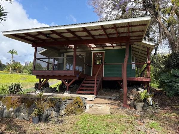 1 BR / 1 BA STAND-ALONE HOUSE, LONG-TERM RENTAL 1