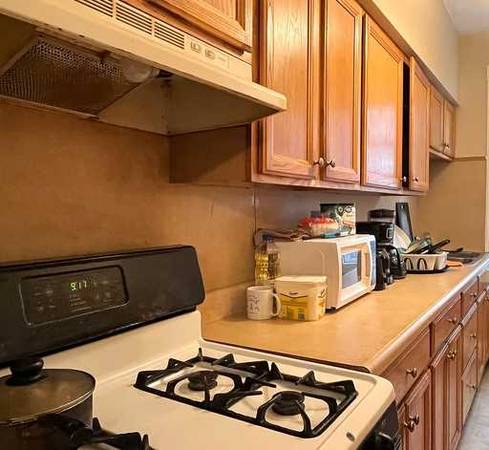 $1,500 / 2br - Updated and Spacious 2 bedroom apartment on the 2nd floor. (Santa Monica, CA)63912984867970124
