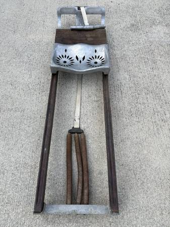 Antique Rowing Machine 1