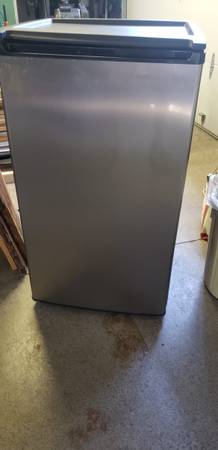 Mini fridge 1