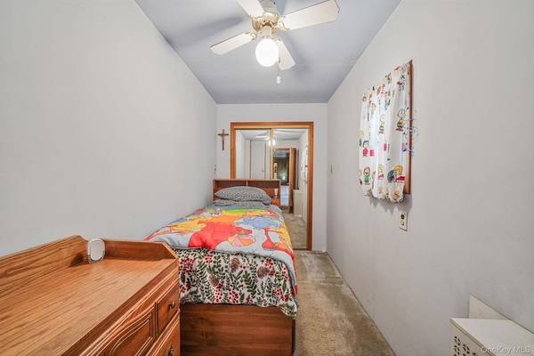 $899,999 / 3br - 2500ft2 - 2-Family House (Middle Village)63912047498882124