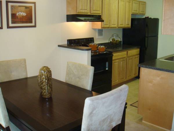 $1,750 / 2br - 890ft2 - Apartamentos de 2 habitaciones y 1.5 baños! (Takoma Park)63822290249219123