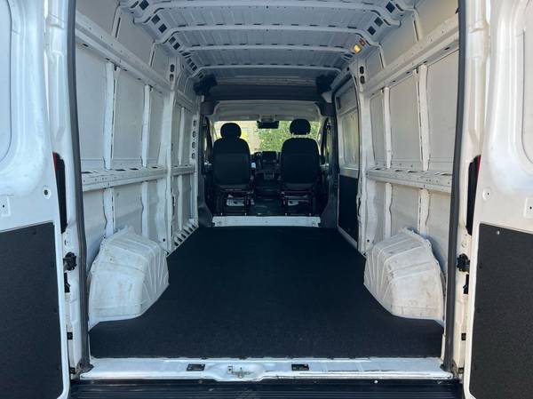 2023 RAM ProMaster 3500 - Photo 14