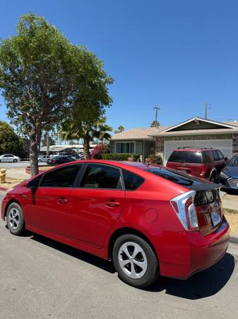 2012 Toyota Prius - $6,700 (san jose south)63483137327875121