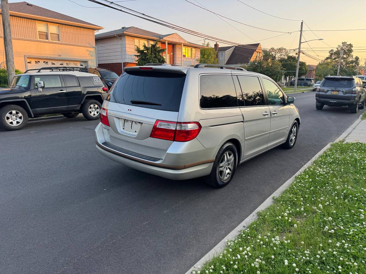 2006 Honda Odyssey EX-L w/DVD w/Navi EX-L 4dr Mini-Van w/DVD and Navi
