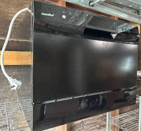 COMFEE’ Countertop Dishwasher 1