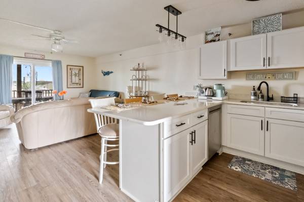 $1100.00 / 1br - WINTER RENTAL - 28th Street63806890842369120