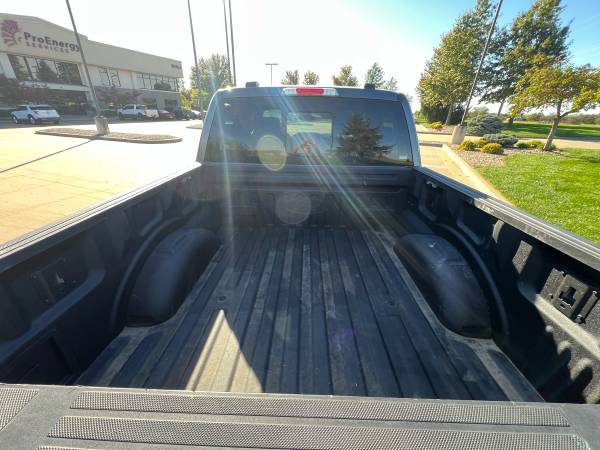 2022 Ford F-150 XLT Truck - Photo 11