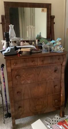 Dresser with mirror 1