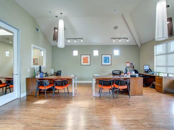 $3,131 / 2br - 952ft2 - 1 Month Off! Situated in San Jose!, Assigned Garage Parking, 2/bd 2/ba (san jose south)64000756530689120