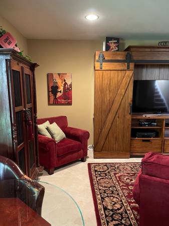 $1,395 / 1br - 600ft2 - Furnished Walkout Basement/Bath/Patio (Kingstowne)64040030297859122