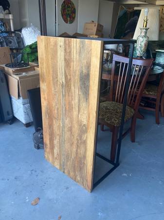 Rustic coffee table 1