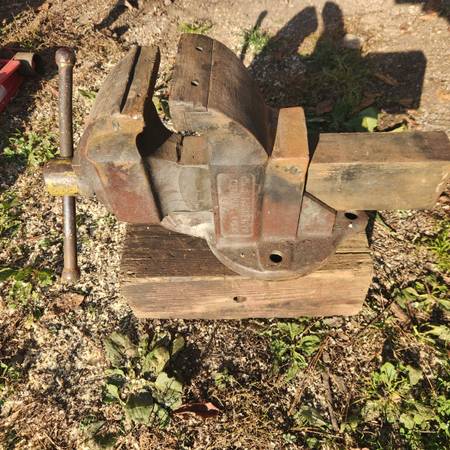 Chas Parker 5" Vise 1
