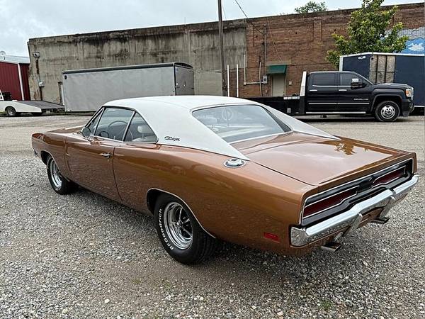 1969 Dodge Charger - $75000.0063620302038401123