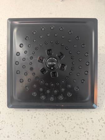 DELTA H2Okinetic 3-Spray Square Raincan Shower Head 1.75 GPM 1