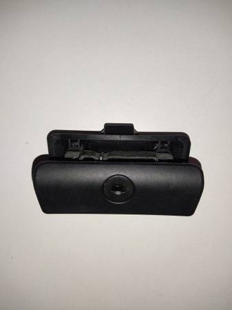 BMW E46 Glove Box Latch Lock For Sale (No key) 1