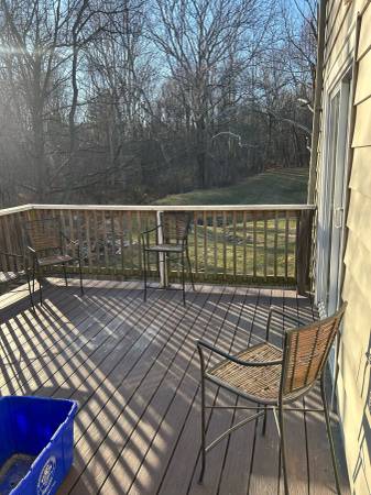 $725 / 1br - Bedroom (Germantown)63896033977603123