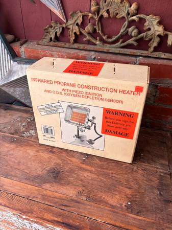 Harbor Freight Model 90017 Infrared Propane Tank Top Heater 16,000 BTU BRAND NEW 1