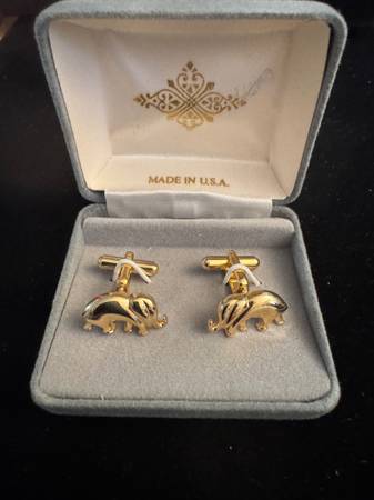 Cuff links elephants 1