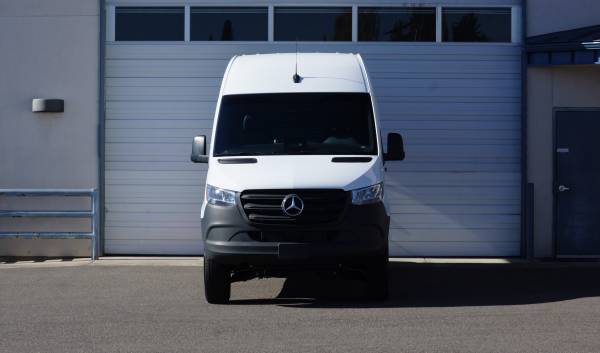 2025 Sprinter 2500 170 AWD - Photo 2