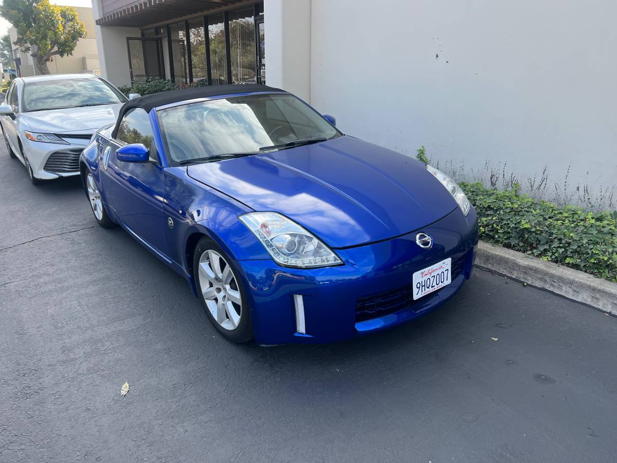 2006 Nissan 350Z Convertible (Sale Pending)