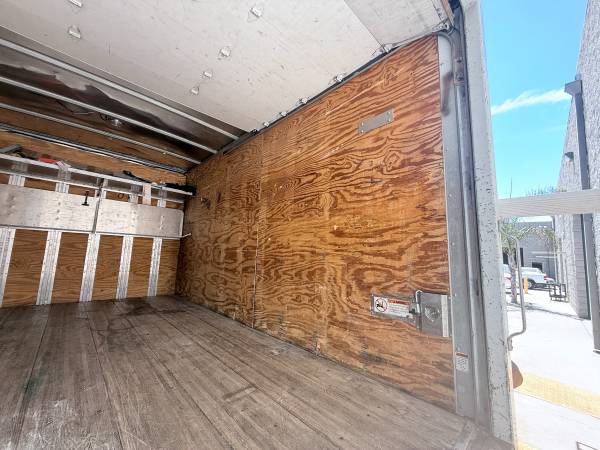 2014 Mercedes Benz Sprinter - Photo 5