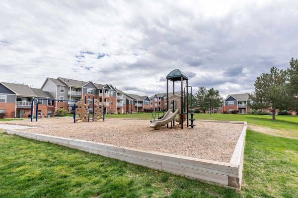 Spacious Kitchens, W/D Hookup, Basketball Court 1