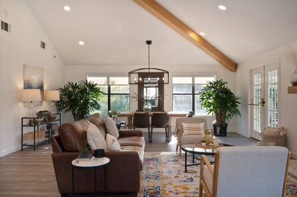$2,047 / 1br - 704ft2 - Dry Sauna, Business Center, Soothing Indoor Spa (fairfield / vacaville)63682851549057120