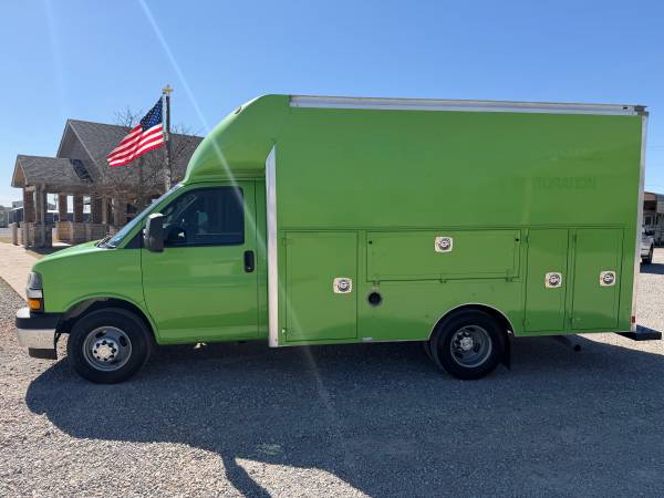 2019 Chevrolet 3500 EXPRESS - Photo 6