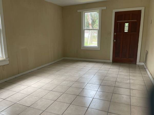 $1,599 / 2br - 1111ft2 - 3/1 House  on Double Lot    🌈2nd chance Rentals (✅98% acceptance, rate on applications✅)64005272279425123