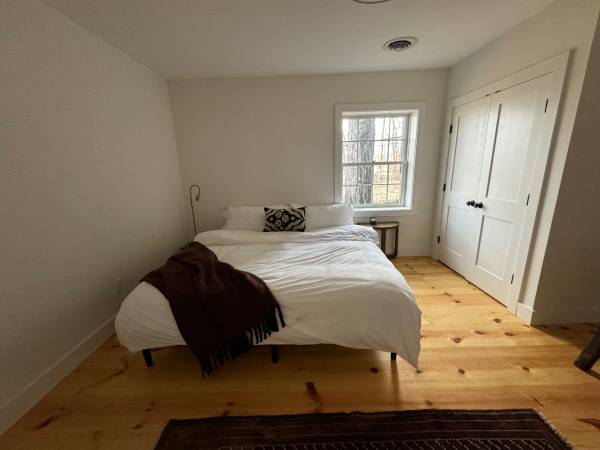 $1,550 / 200ft2 - House Share Near Hudson64035737436161120