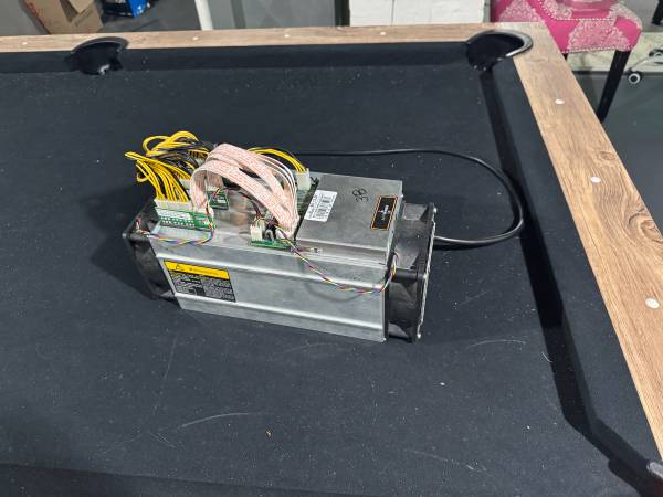 Antminer S9 1