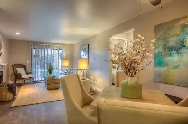 $1,592 / 1 habitación - 646 pies² - Servicio de paquetería, cocinas totalmente equipadas con lavavajillas (Sur de Everett)63786779924227123