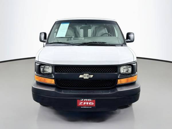 2013 Chevrolet Express - Photo 8