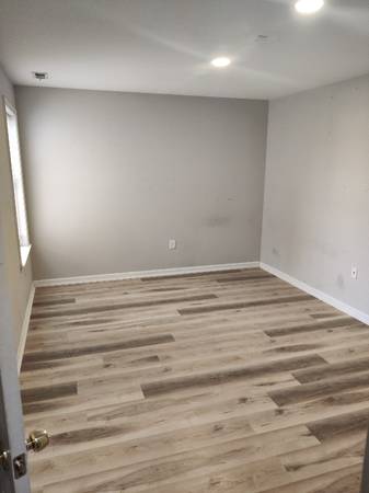 $735.00 / 1br - Room with Private bathroom $73563666782050689121