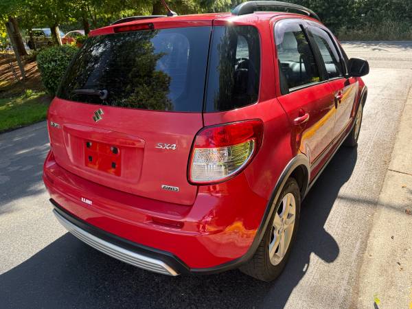 2008 Suzuki SX4 AWD solo 114 mil millas - $5,000 (Lynnwood)63654707227907124