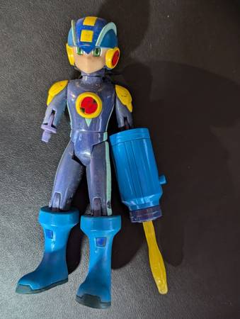 Mega man battle network figure with projectile 1