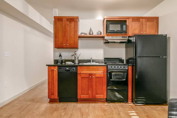 $1,375 / 1br - Jardines de Irvington: ¡Donde Puedes Disfrutar a lo Grande (¡o Dos)! (Noreste de Portland, Distrito Lloyd, Irvington)63841709387905121