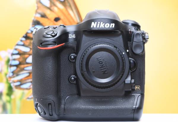 Nikon D4 Body Only (Low Shutter Count) 1