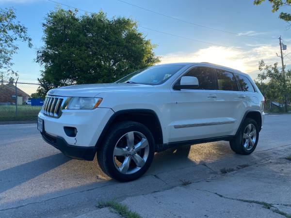 2012 Jeep Grand Cherokee 1