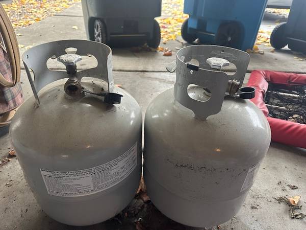 Empty Propane Tanks (2) – Good Condition 1