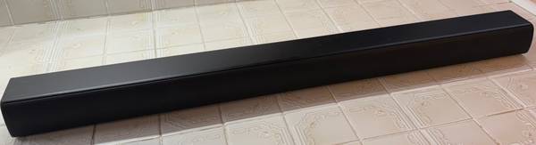 Insignia NS-HTSB22 Soundbar 1